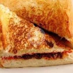 Roti Bakar Sandwich Coklat