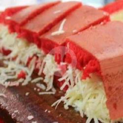 Martabak Manis Red Valvet Keju Susu