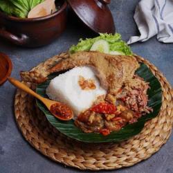 Nasi Krecek Ayam Telor