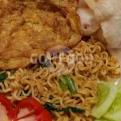 Traktir Driver Mie Goreng Telur   Sosis