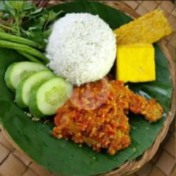 Nasi Ayam Penyet Tempe,tahu Sambal Terasi/merah