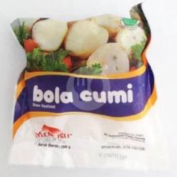 Bola Cumi Minaku