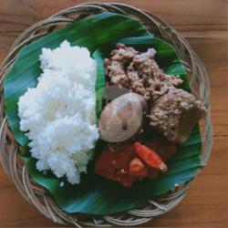 Nasi Gudeg Suwir Telur