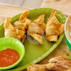 Pangsit Bakso Goreng