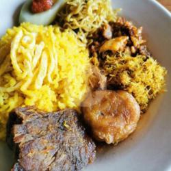 Nasi Kuning Empal