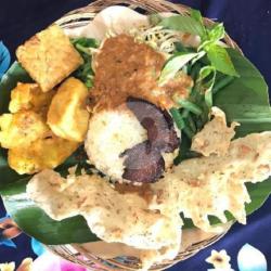 Nasi Pecel   Empal Daging