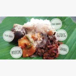 Nasi Gudeg Krecek Telur   Paha Bawah