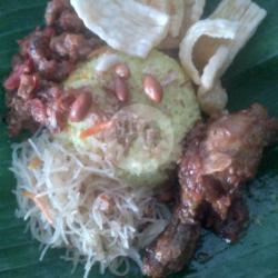 Nasi Kuning Ayam Semur