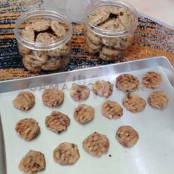 Peanut Choco Chip Cookies