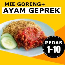 Mie Goreng   Ayam Geprek