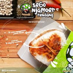 Sego Njamoer Rendang