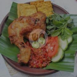 Ayam Goreng Sambal Merah Pedes Nagih