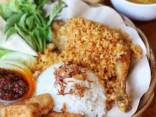 Ayam Goreng Kremes, Puro Asri 1