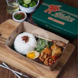 Lunch Box Kedewatan