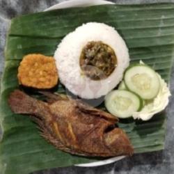 Nasi Pepes Ikan Mas Sambal Cobek