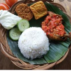 Nasi Ayam Penyet Gratis Es Teh/panas
