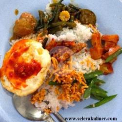 Nasi Uduk   Telur