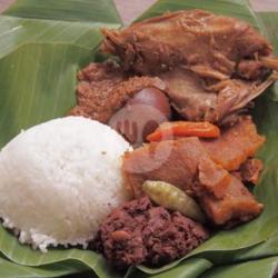 Nasi Gudeg Krecek Dada   Telor