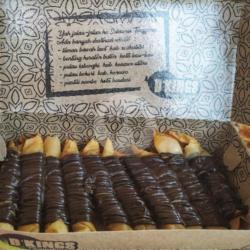 Banana Roll Topping Coklat