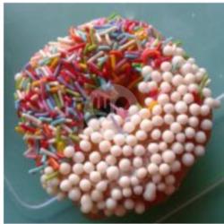 Donat Vanilla Crispy Mesis Rainbow