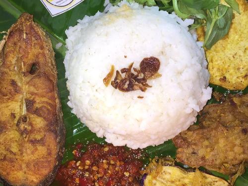 Rumah Lalapan Dan Nasi Uduk, Jekan Raya