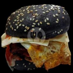 Beef Burger Hitam Istimewa