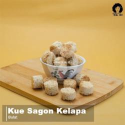 Kue Sagon Kelapa Bulat