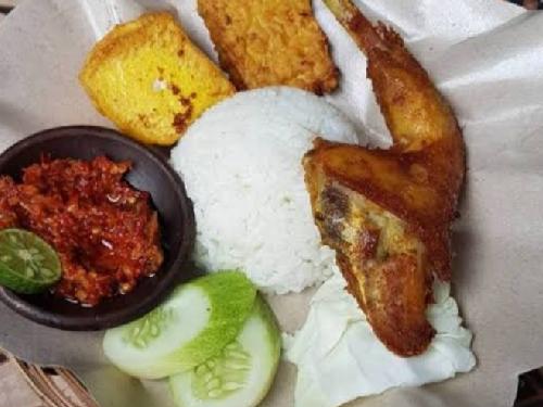 Nasi Pecel & Nasi Kuning Anugerah, Denpasar