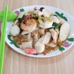 Kwe Tiau Siram Seafood