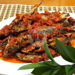 Ikan Dencis Sambal