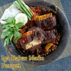 Iga Bakar Madu Penyet