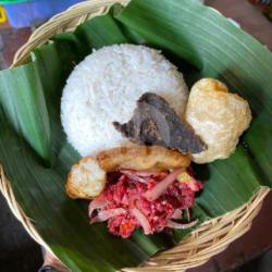 Nasi Lawar Plek Babi