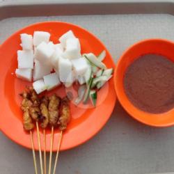 Sate Ayam 5pcs Lontong