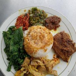 Nasi Rendang Sapi