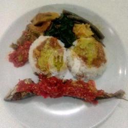 Nasi Ikan Kembung Balado