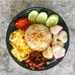 Paket Nasi Uduk Telur Dadar Tempe