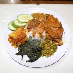 Nasi Ayam Sayur