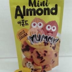 Mini Almond Crispy Banana