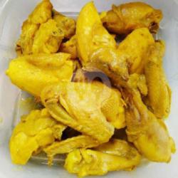 Ayam Ungkep Kuning Potongan