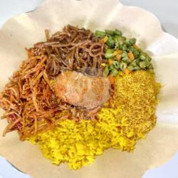 Nasi Kuning Ikan