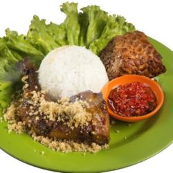 Paket Nasi Ayam Kremes Tempe