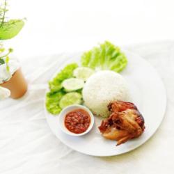 Nasi Ayam Bacem Dada   Es Teh