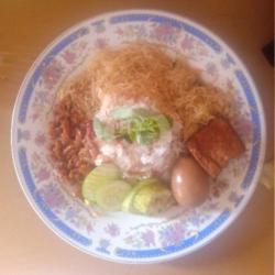 Nasi Uduk Telor Dan Tahu Semur