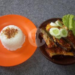 Nasi    Terong Goreng Sambel Penyet Tahu Tempe  Aqua Gelas