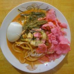 Mie Kuah Lontong Telor Khas Mandailing