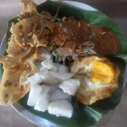 Lontong Pecel Sayur Spesial