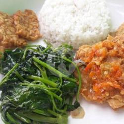 Telor Dadar Pedas