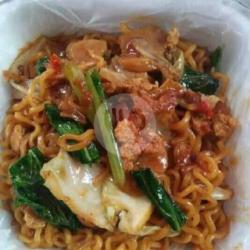 Mie Sakura Goreng Telor Mercon