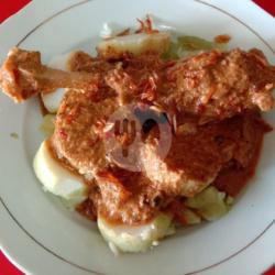 Lontong Opor Ayam Kampung