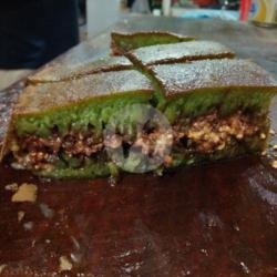 Martabak Pandan Ovomaltine Kacang